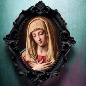 Mother Mary Pin - Religious Keepsake